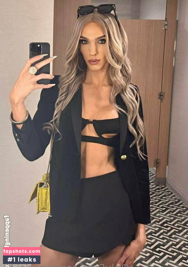 aparisi.ts Nude Leaks OnlyFans Photos #42 - LeakJerk