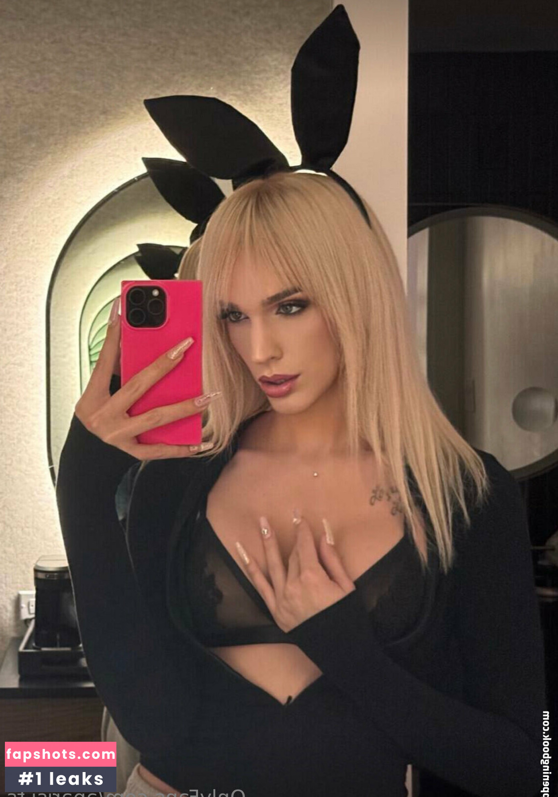 aparisi.ts Nude Leaks OnlyFans Photos #8 - LeakJerk