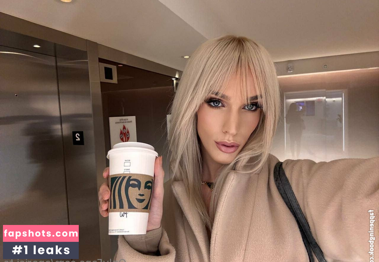 aparisi.ts Nude Leaks OnlyFans Photos #9 - LeakJerk