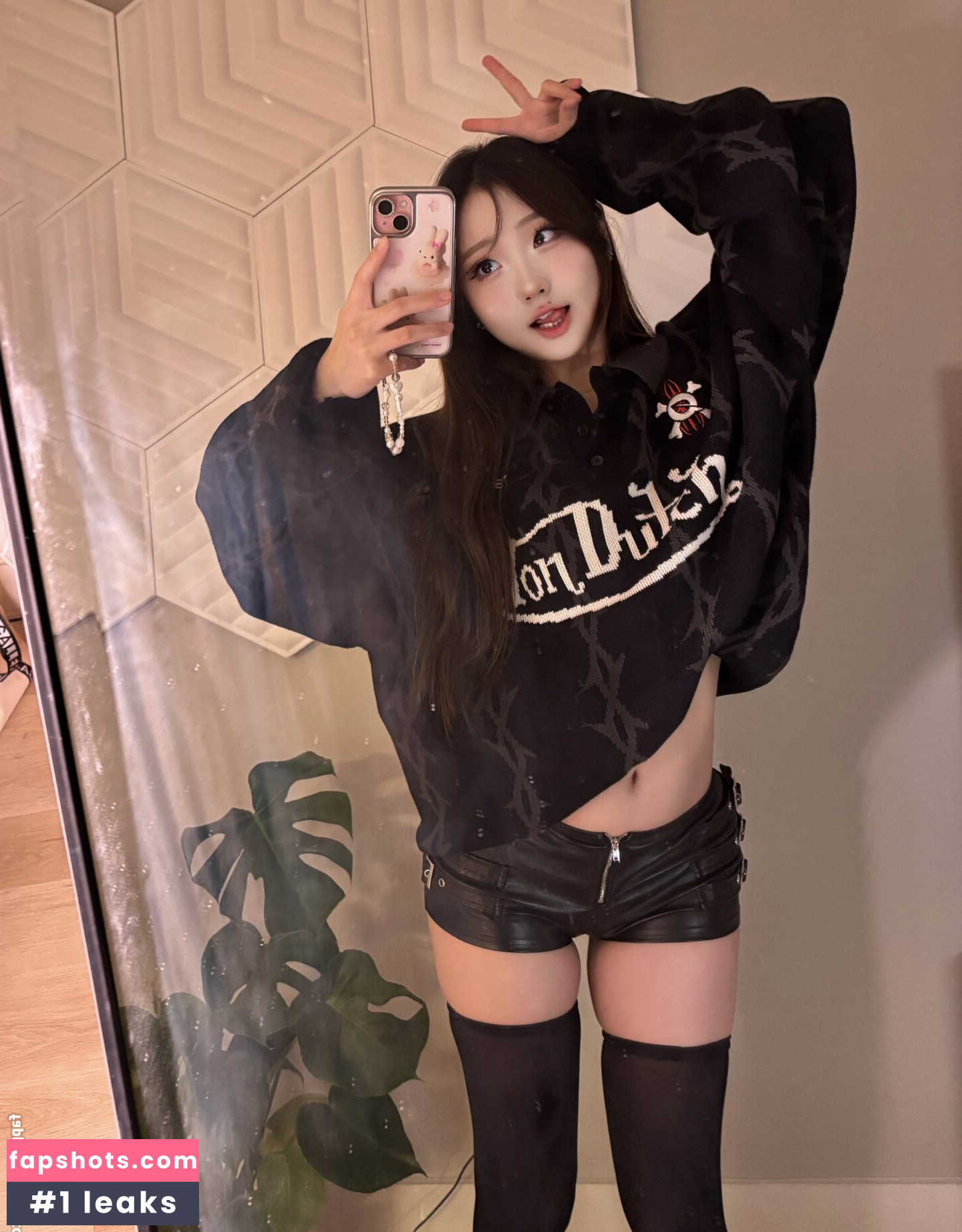 Apeachy777 Nude Leaks OnlyFans Photos #2 - LeakJerk