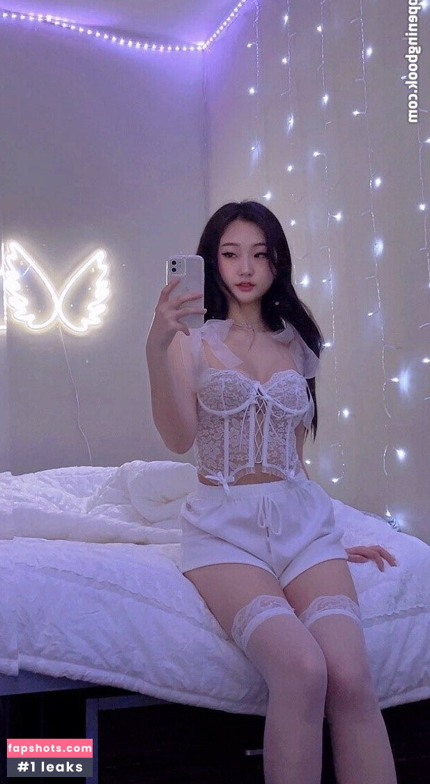 Apeachy777 Nude Leaks OnlyFans Photos #29 - LeakJerk