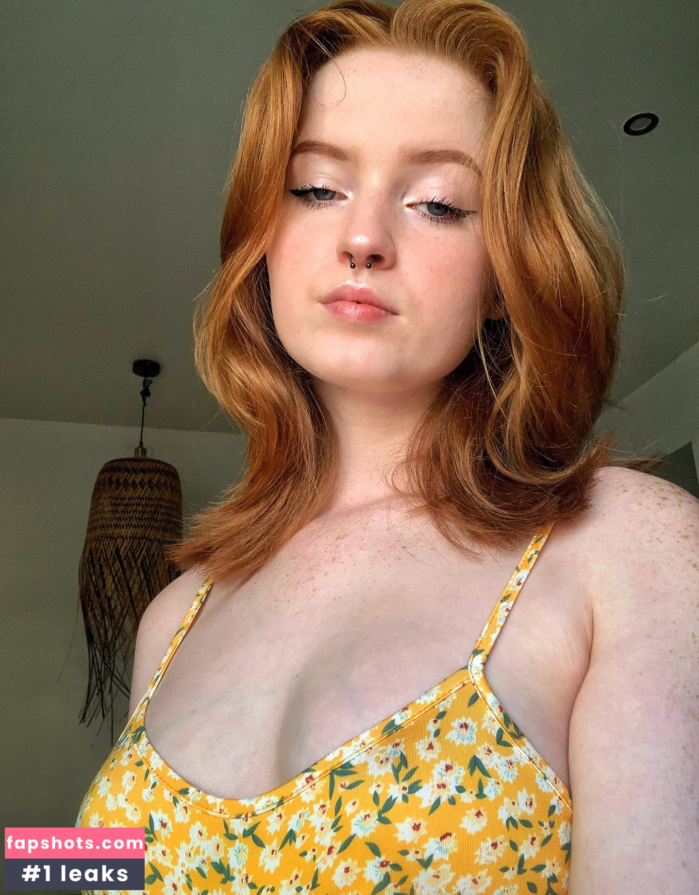 apodyopsis742 nude babe gallery