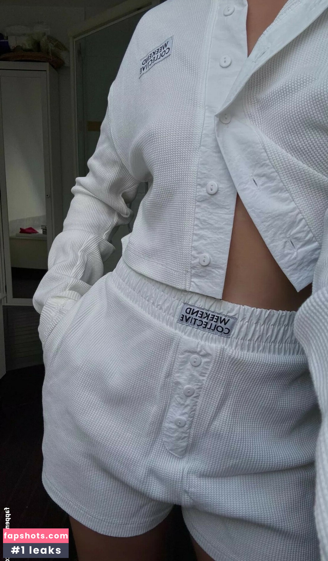 Apollinegrmz gallery photo #2