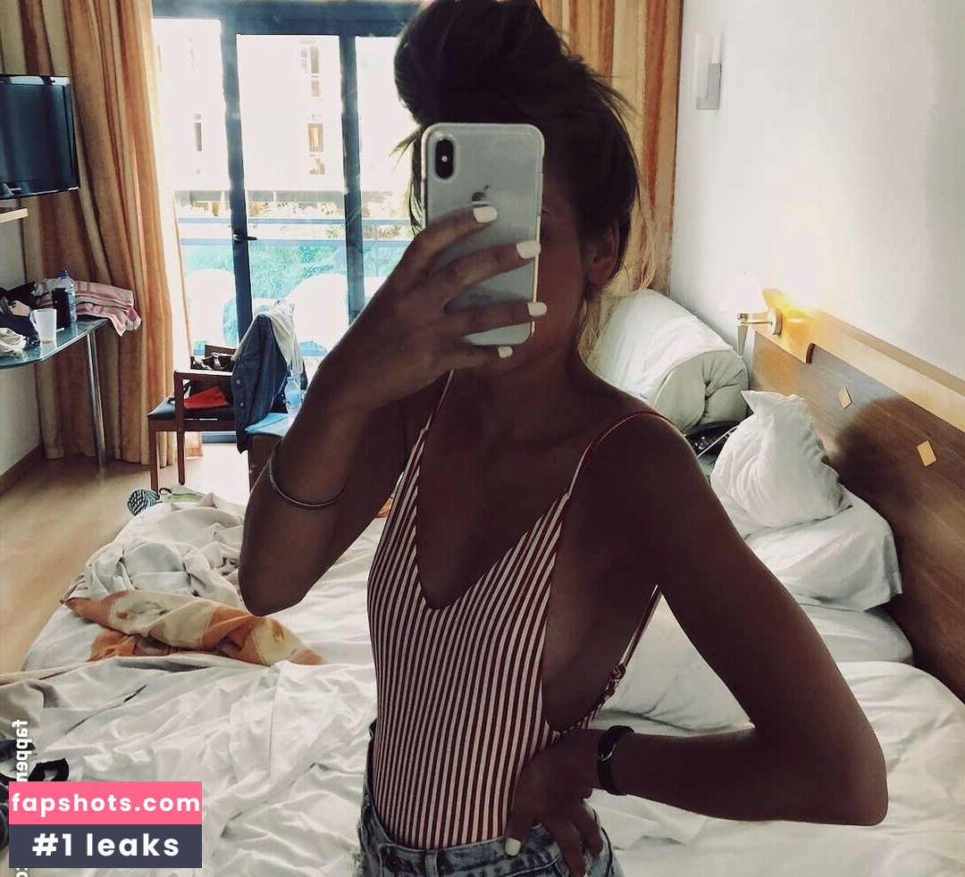 Apollinegrmz gallery photo #16