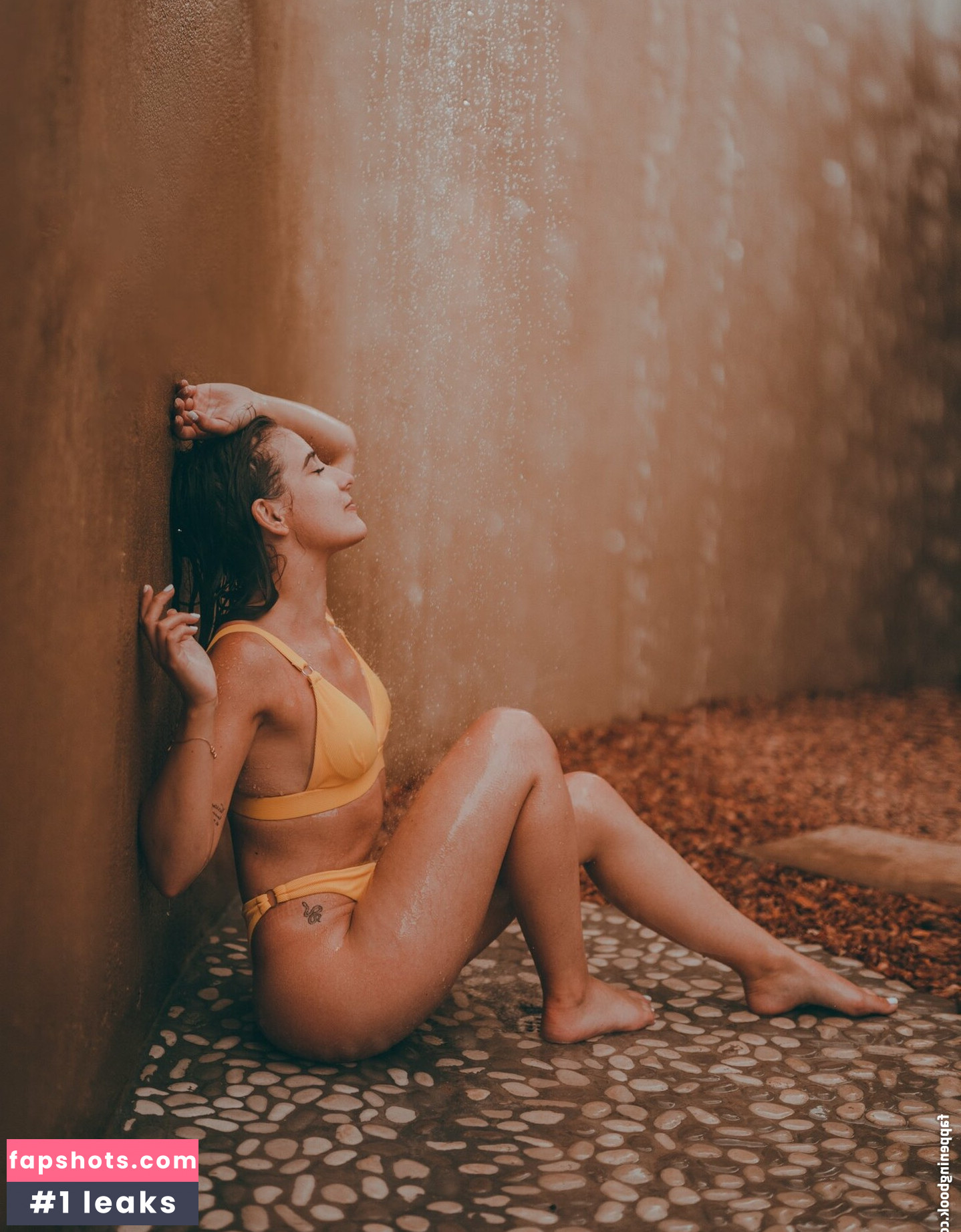 Apollinegrmz gallery photo #76