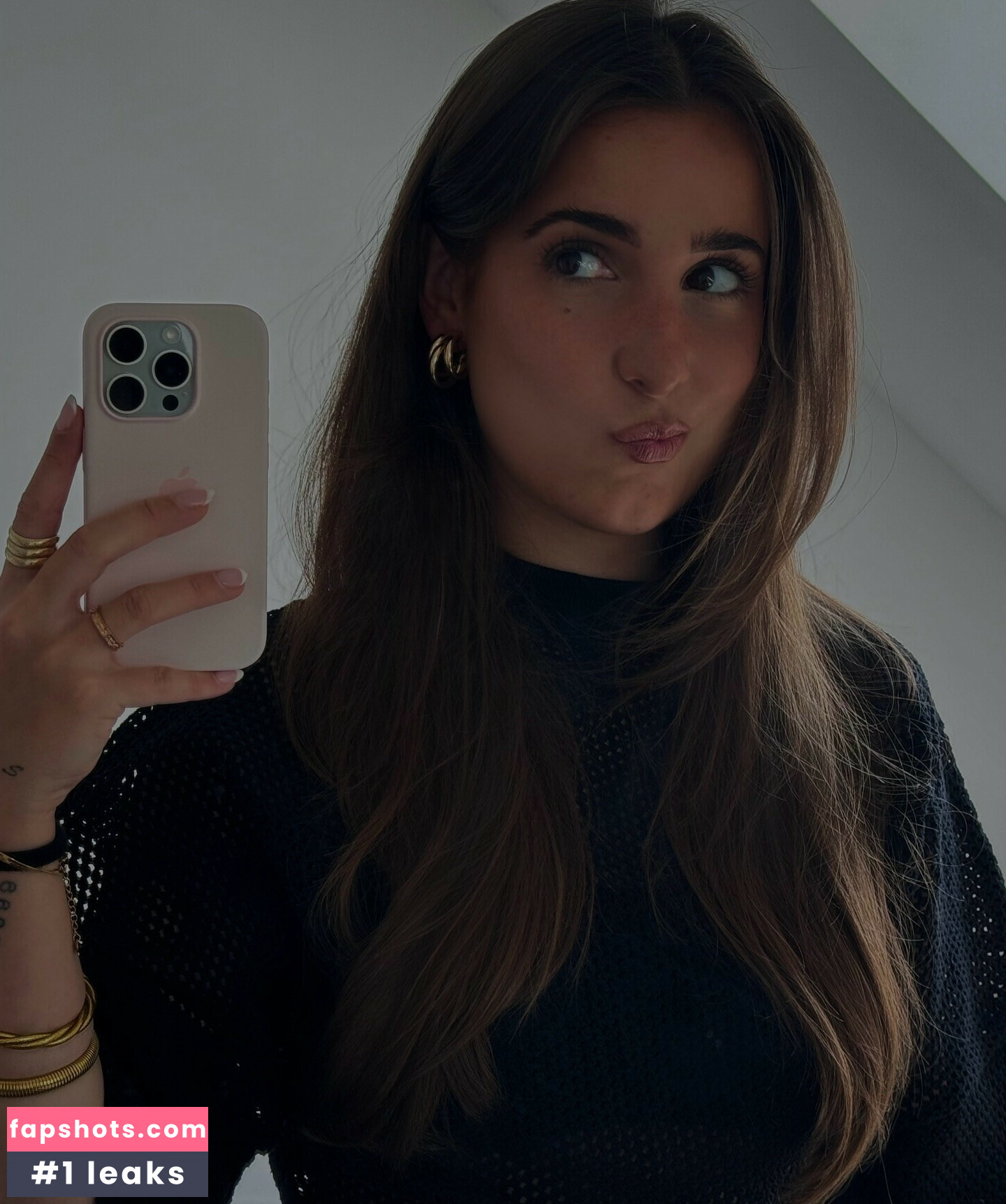 Apollinegrmz gallery photo #10