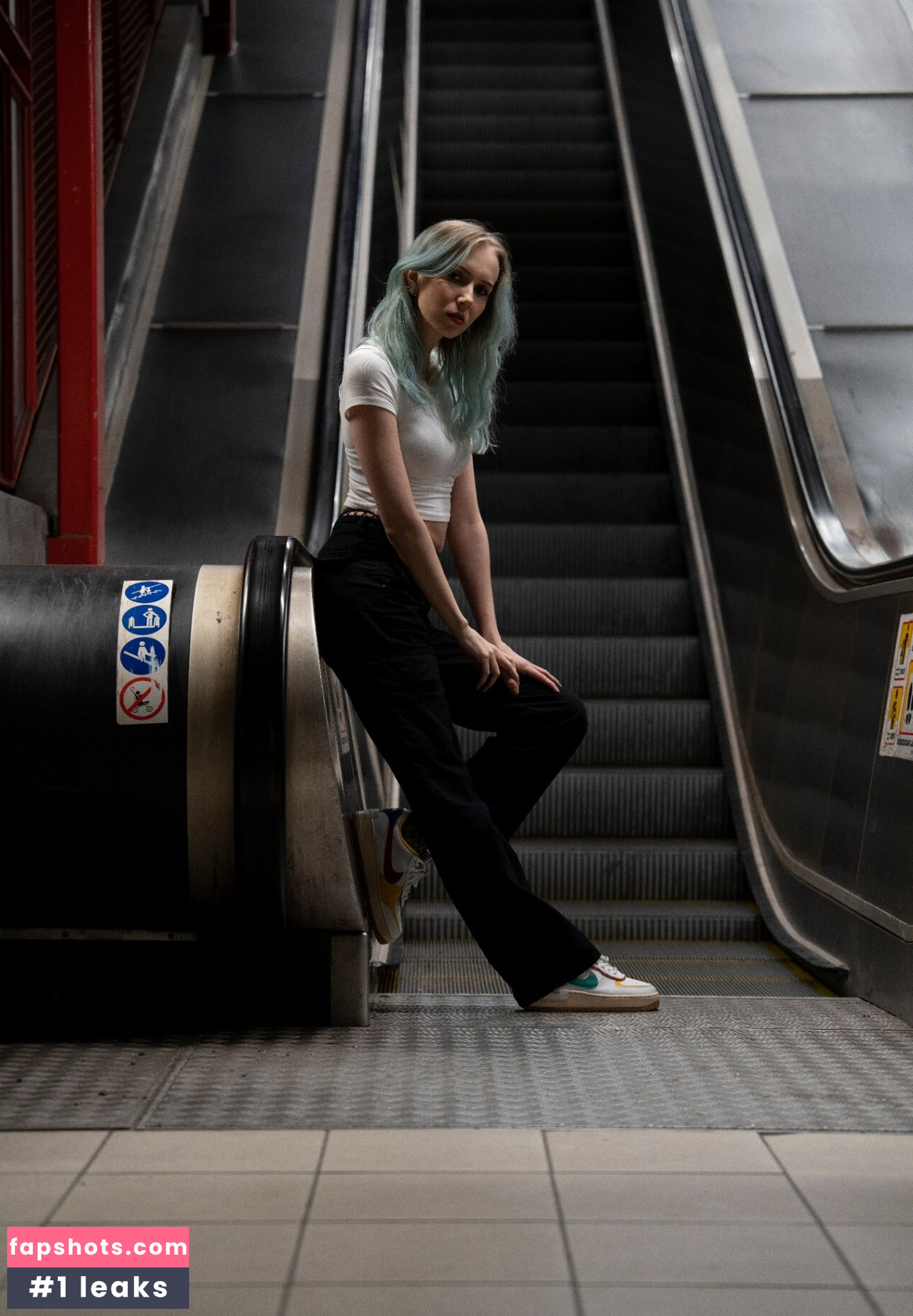 Apollolol gallery photo #46