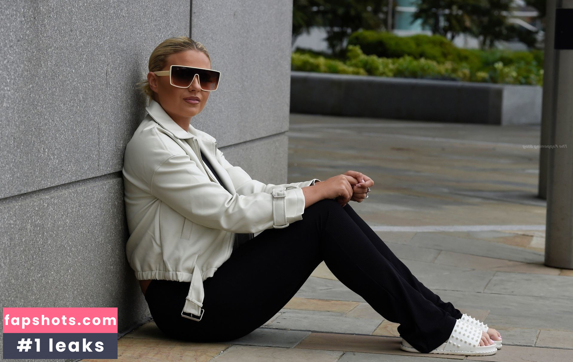 Apollonia Llewellyn Nude Leaks OnlyFans Photos #115 - LeakJerk