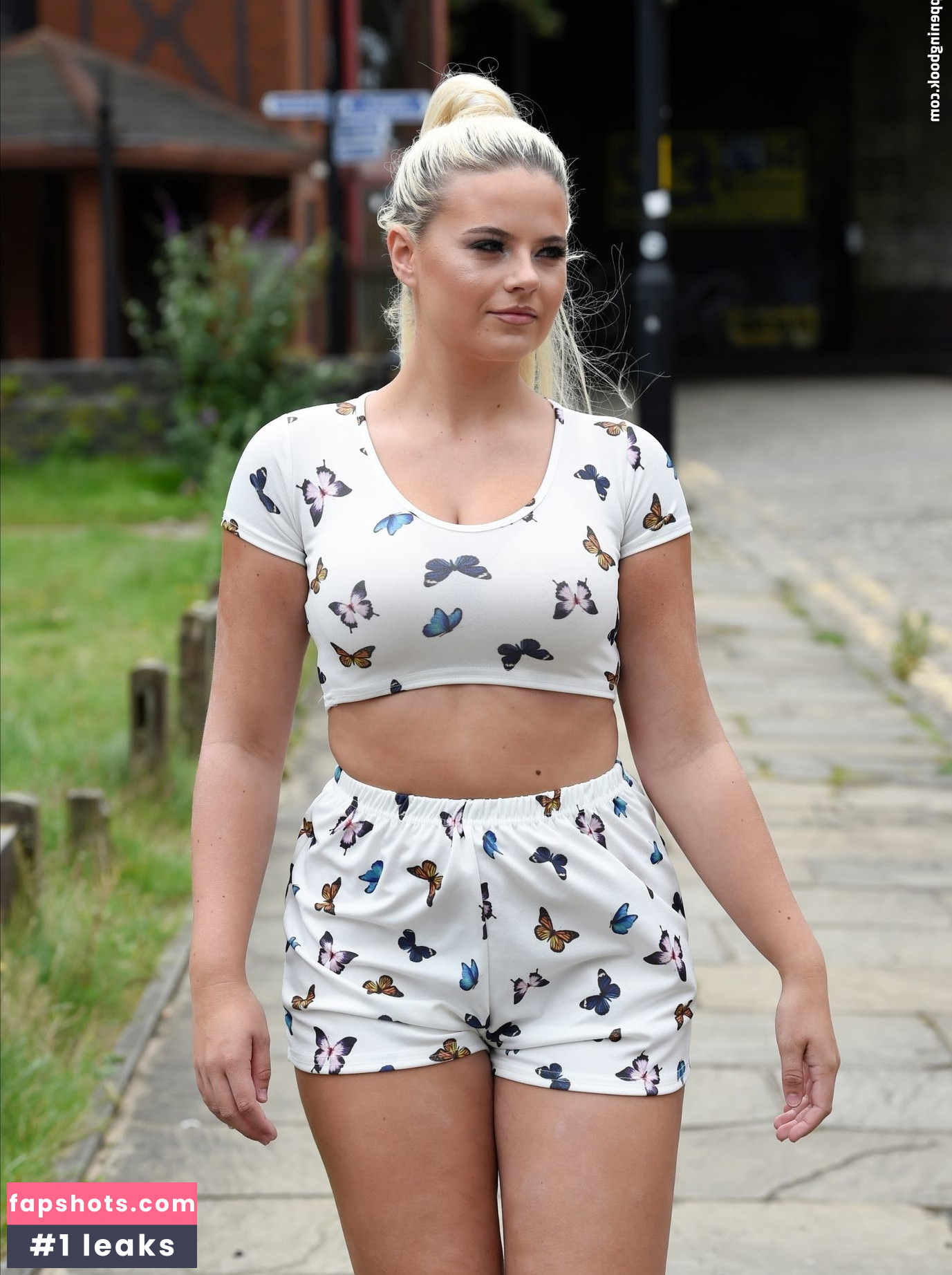 Apollonia Llewellyn Nude Leaks OnlyFans Photos #227 - LeakJerk