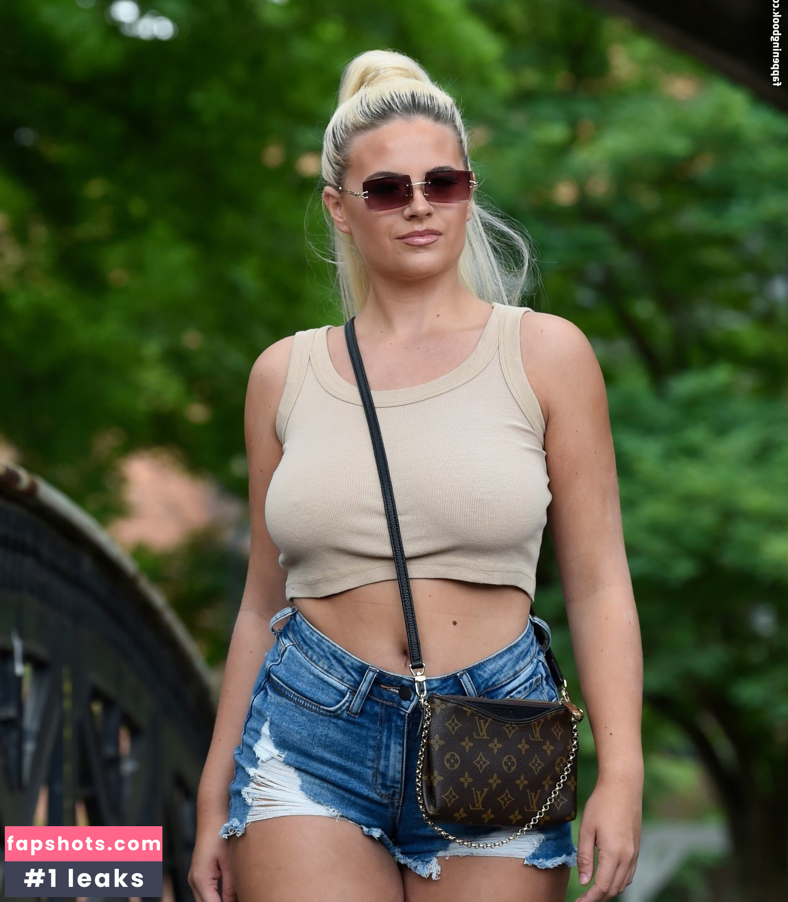 Apollonia Llewellyn Nude Leaks OnlyFans Photos #256 - LeakJerk