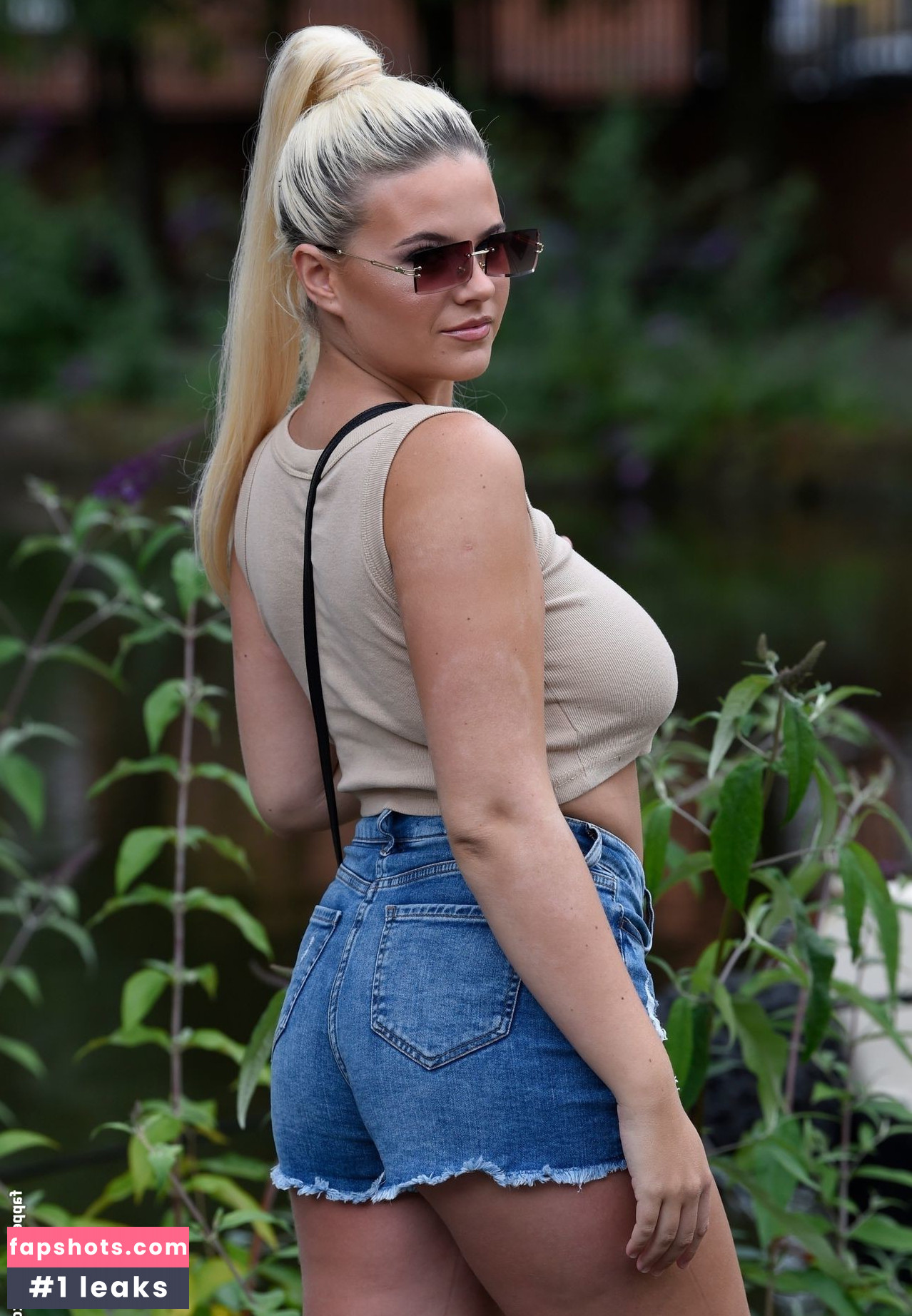 Apollonia Llewellyn Nude Leaks OnlyFans Photos #266 - LeakJerk