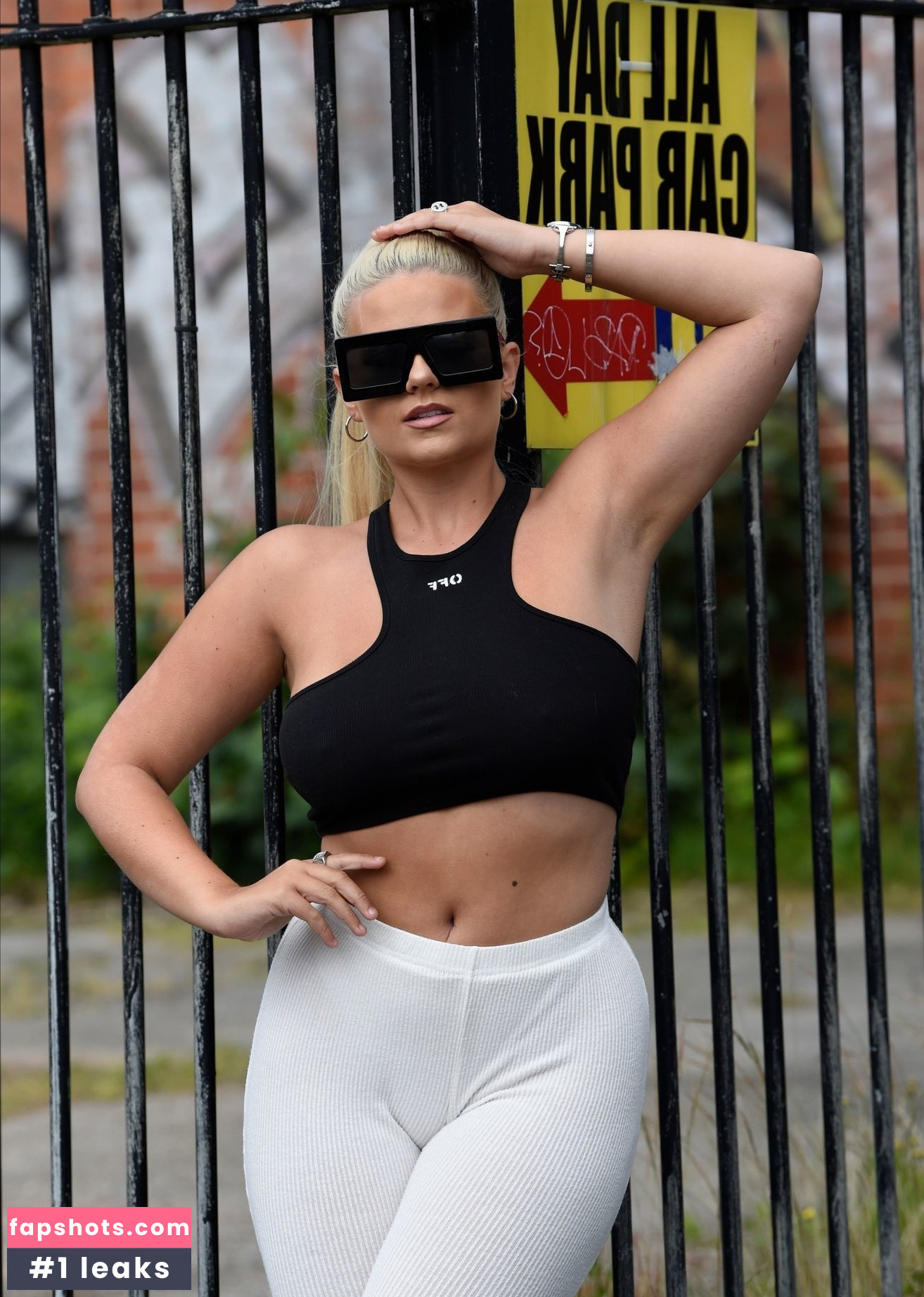 Apollonia Llewellyn Nude Leaks OnlyFans Photos #276 - LeakJerk