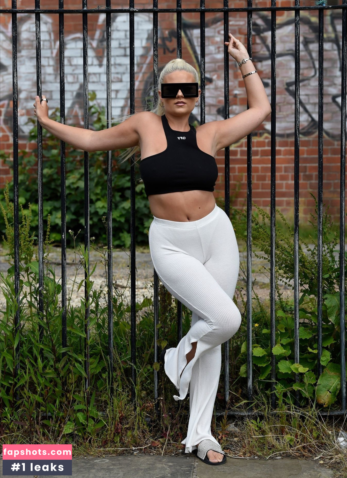 Apollonia Llewellyn Nude Leaks OnlyFans Photos #281 - LeakJerk