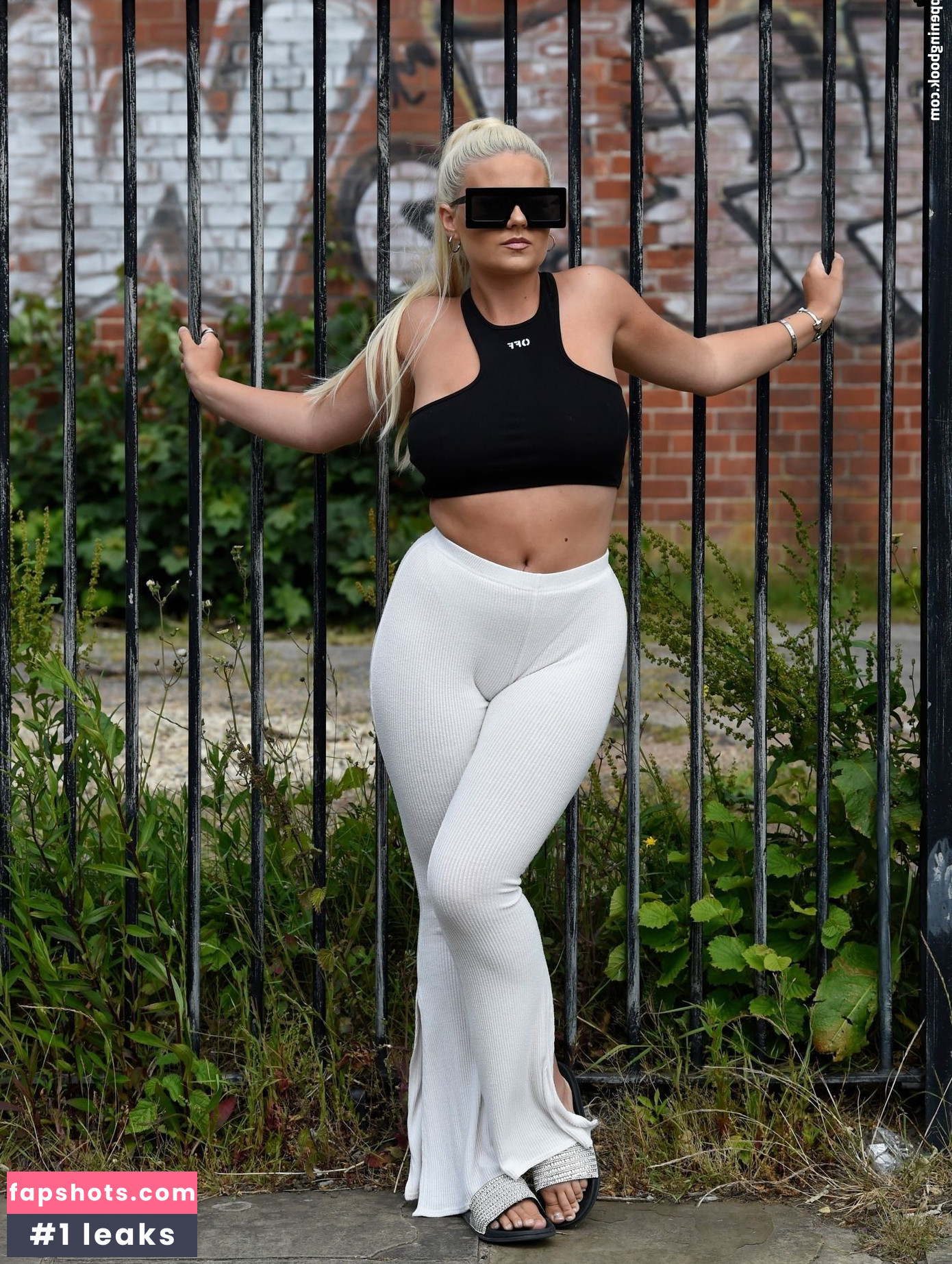 Apollonia Llewellyn Nude Leaks OnlyFans Photos #282 - LeakJerk