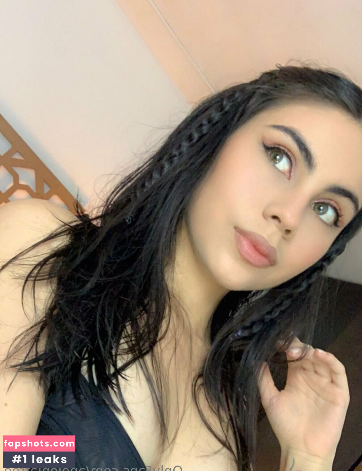 apoloniafree nude babe gallery