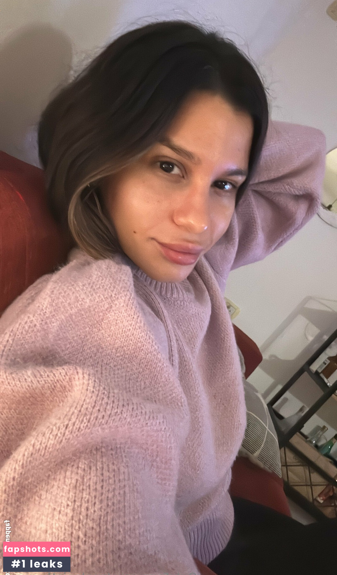 apoloniathomson gallery photo #2