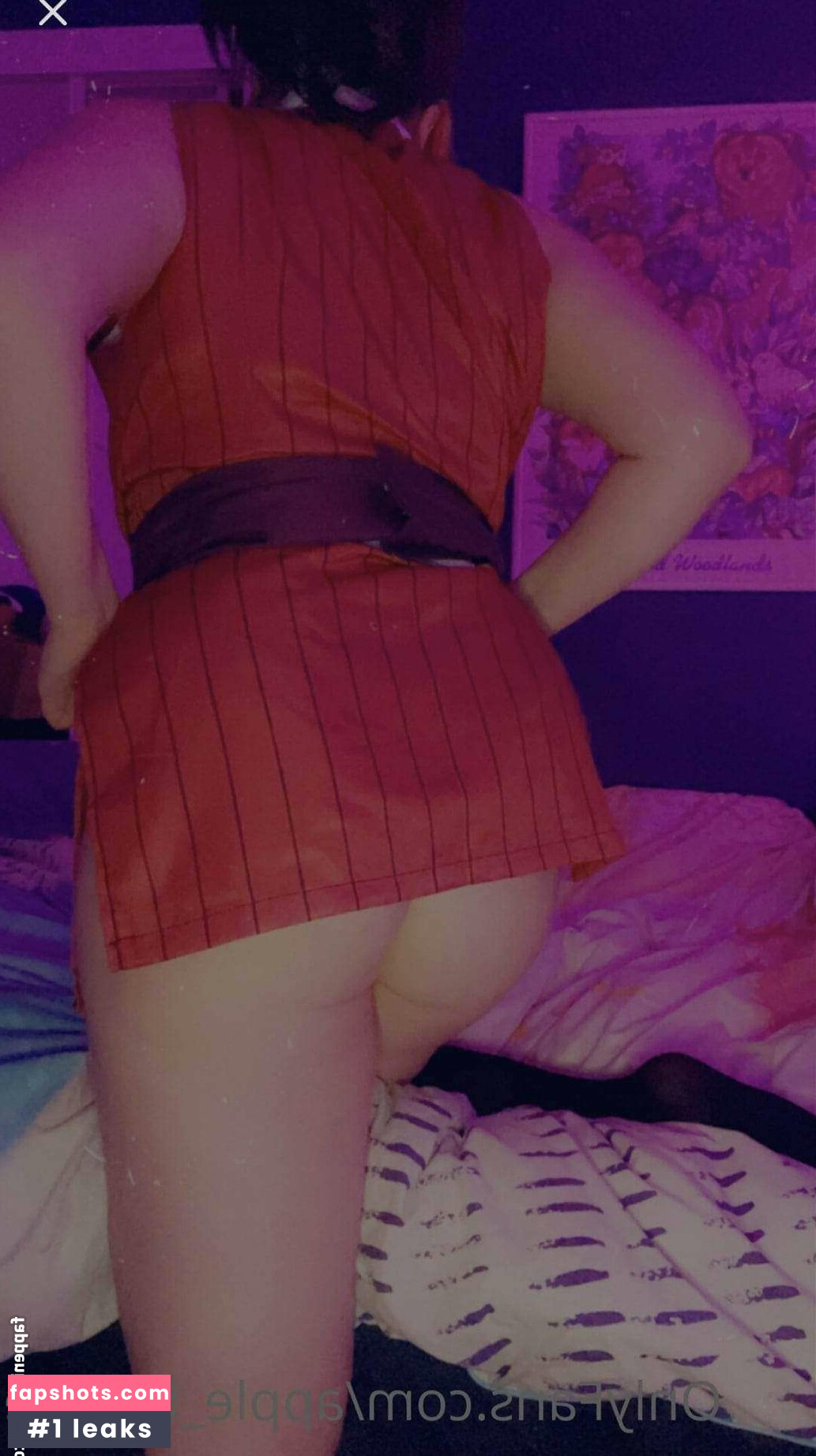 AppleBlonde gallery photo #22