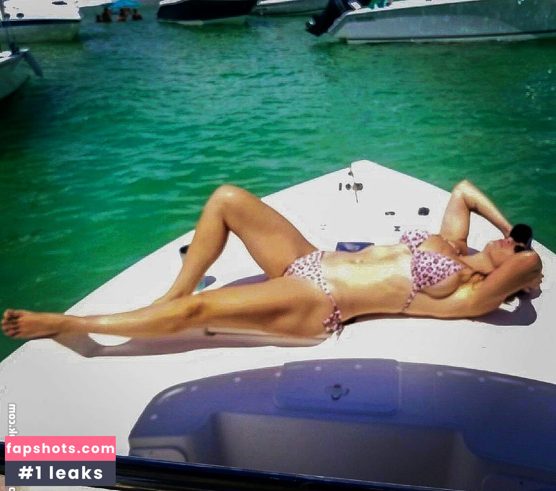 April_Anne gallery photo #9