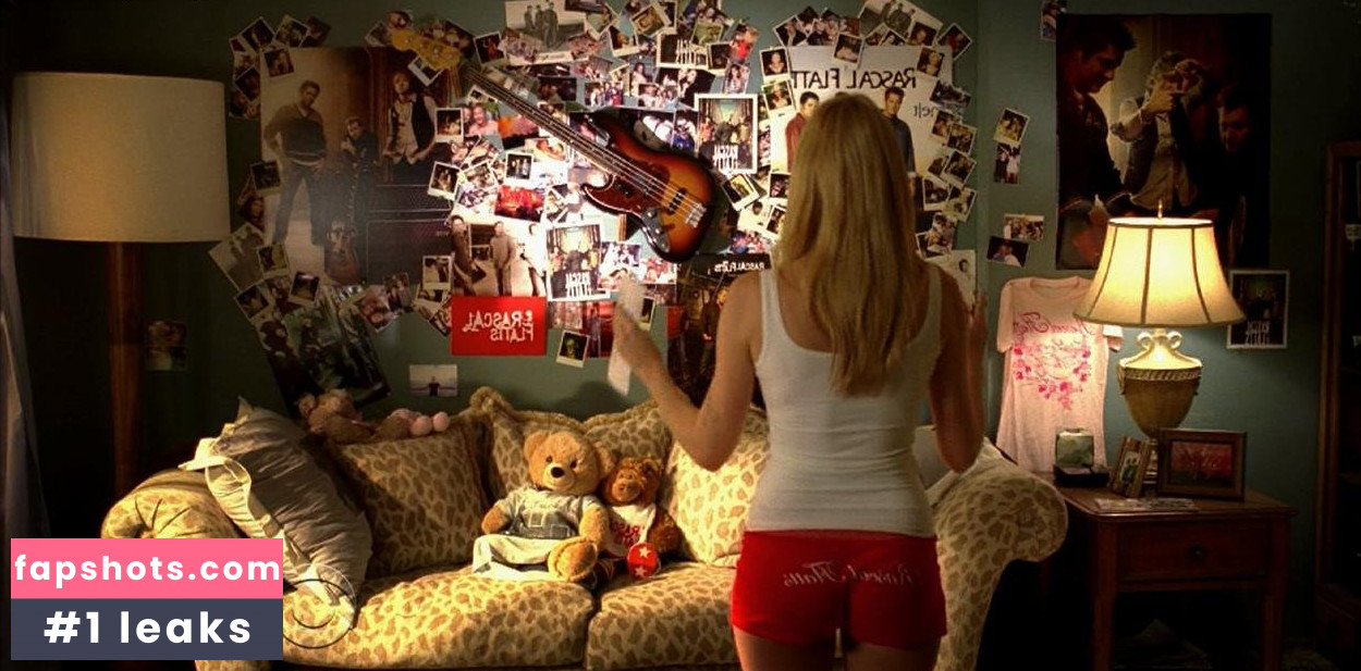 April Bowlby gallery photo #61