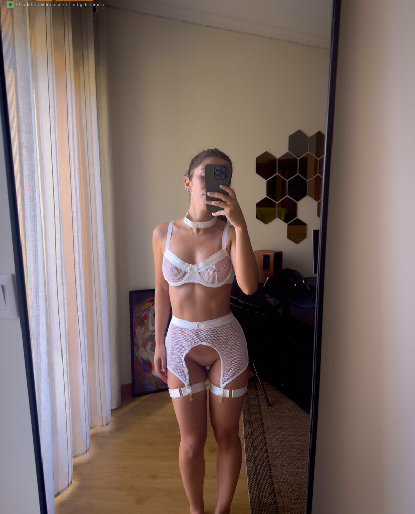 april-eighteen gallery photo #1190