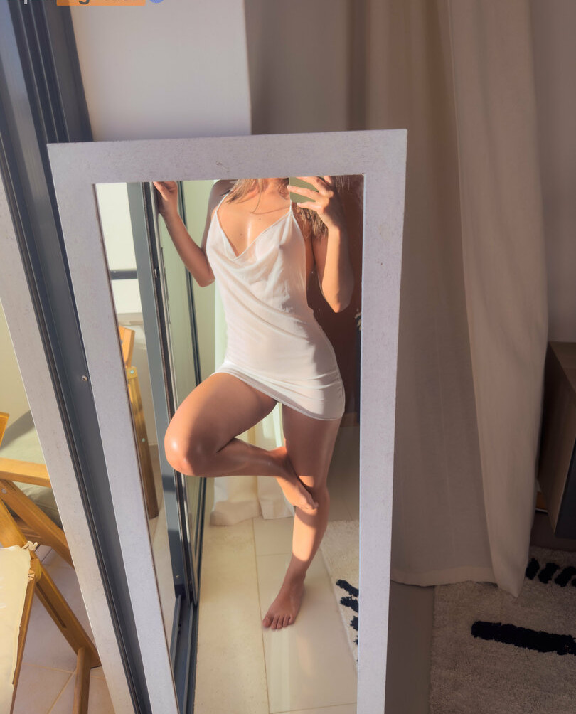 april-eighteen gallery photo #1322