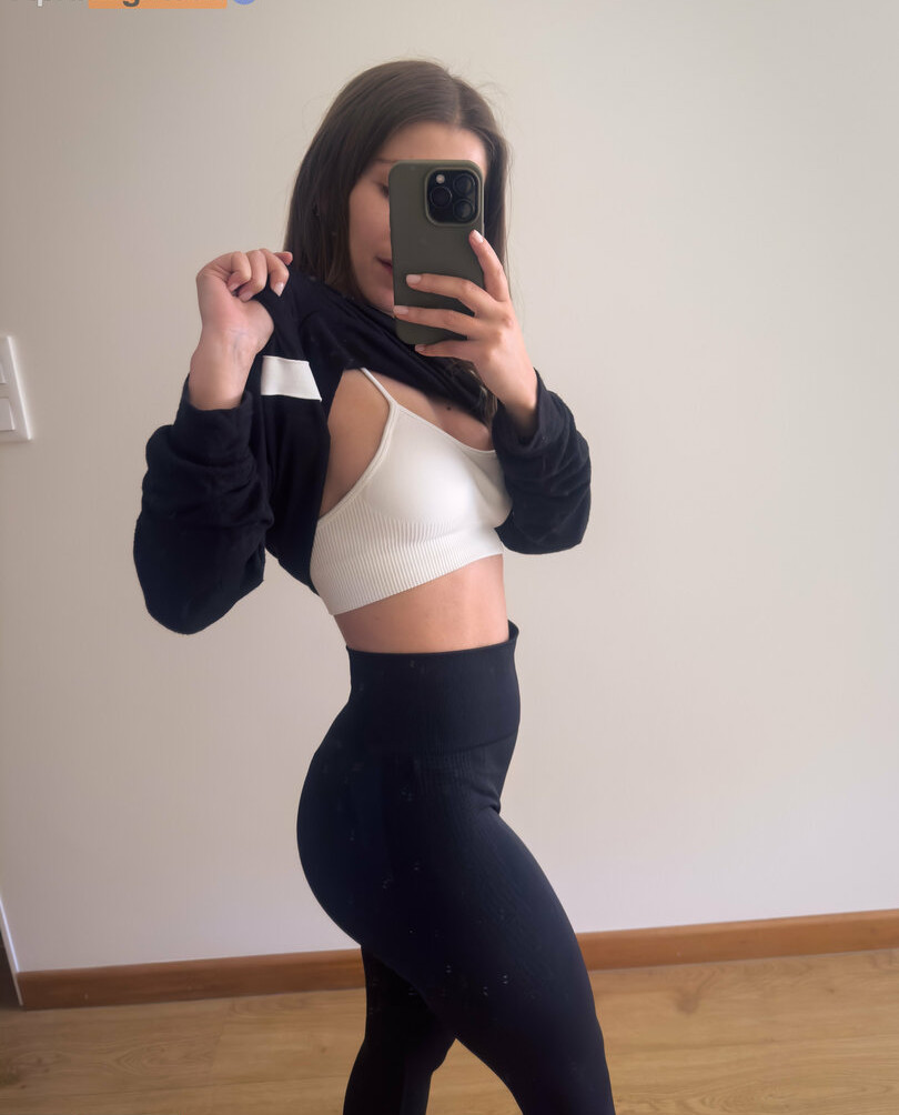 april-eighteen gallery photo #1558