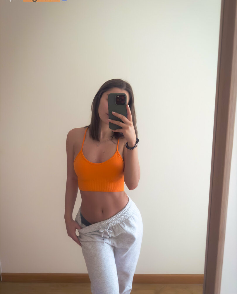 april-eighteen gallery photo #1886