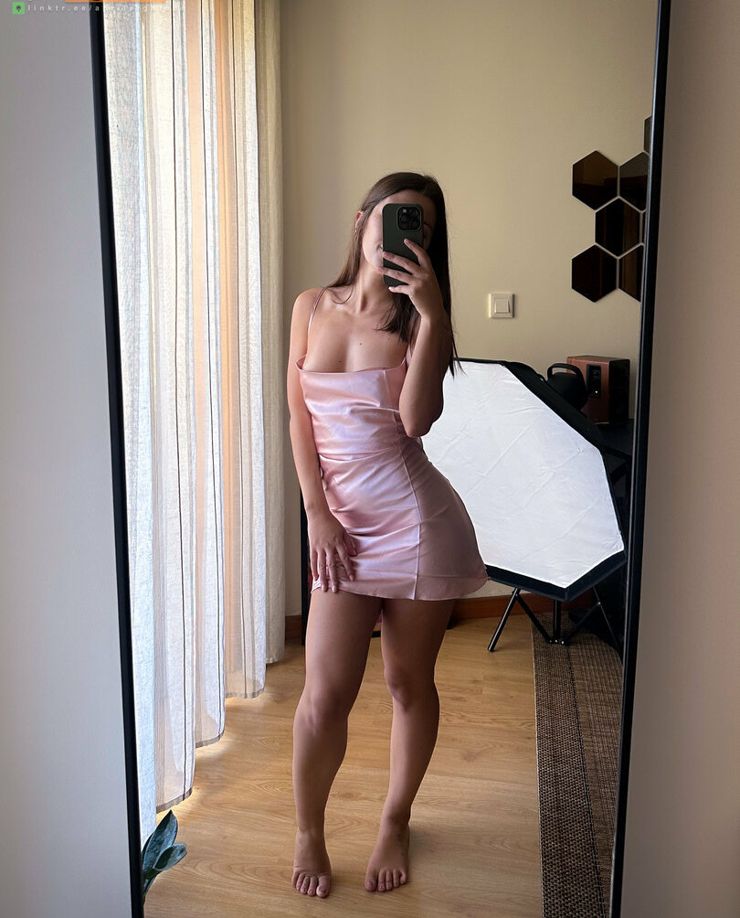 april-eighteen gallery photo #900