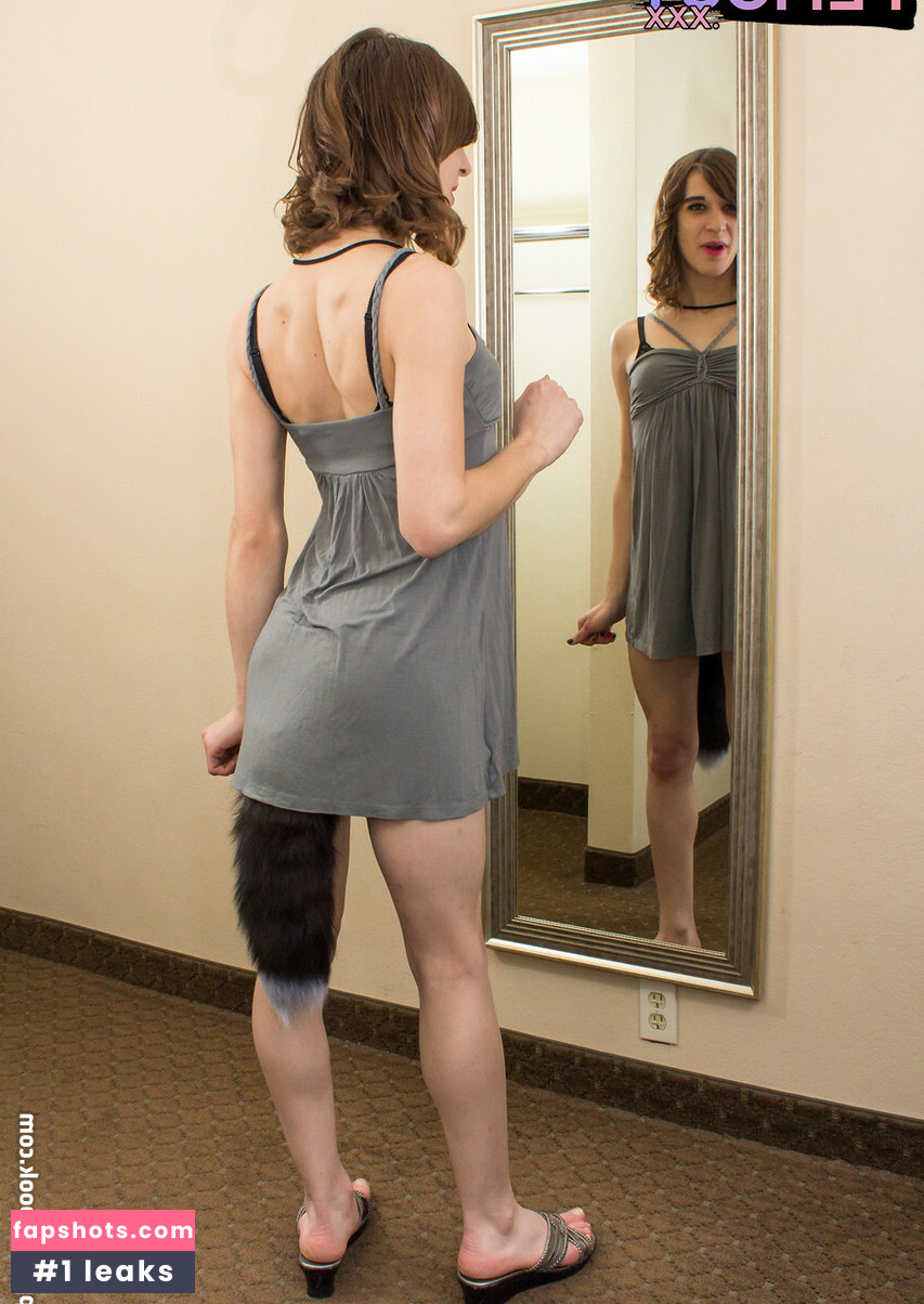 April Gillespie gallery photo #53