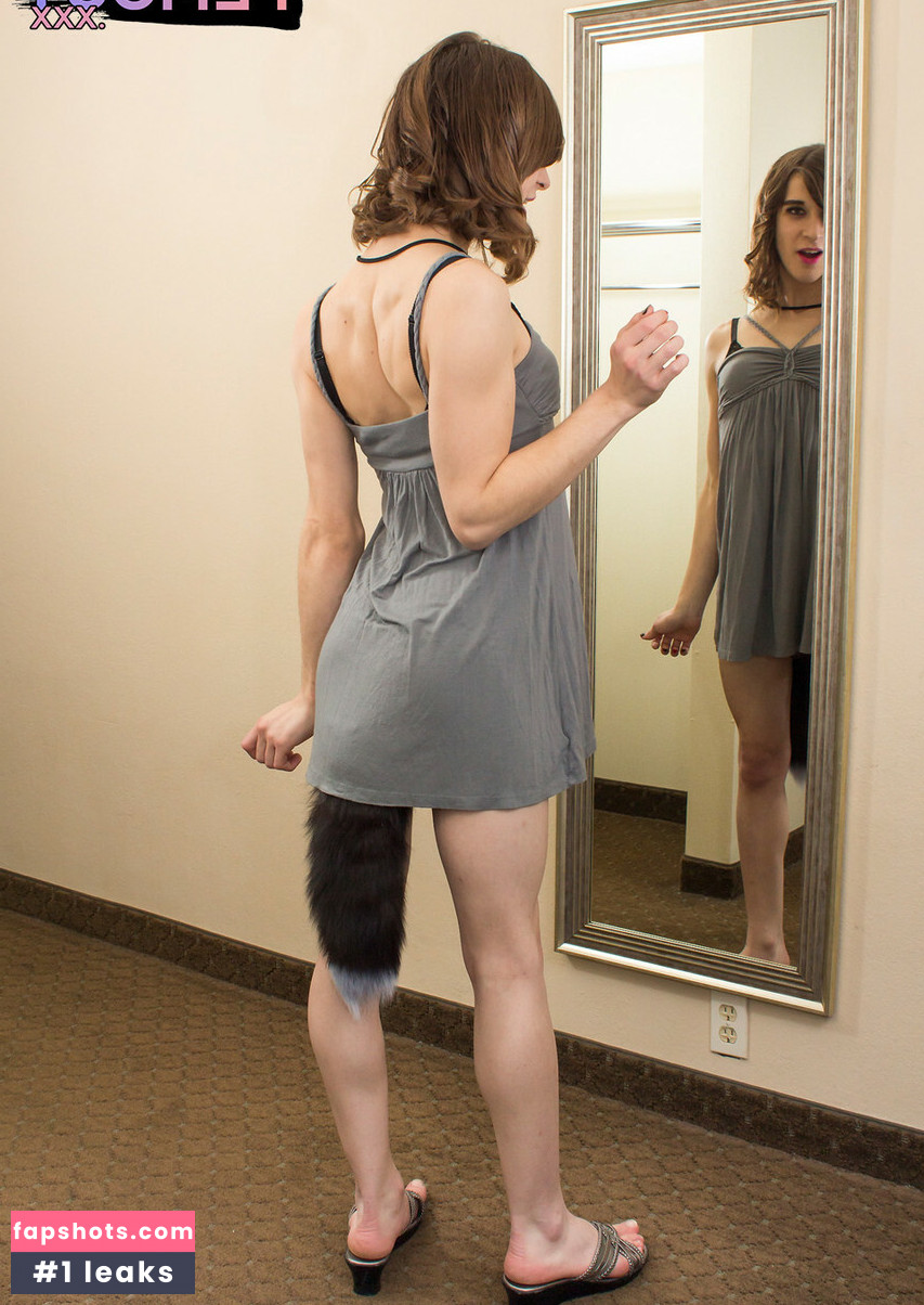 April Gillespie gallery photo #54