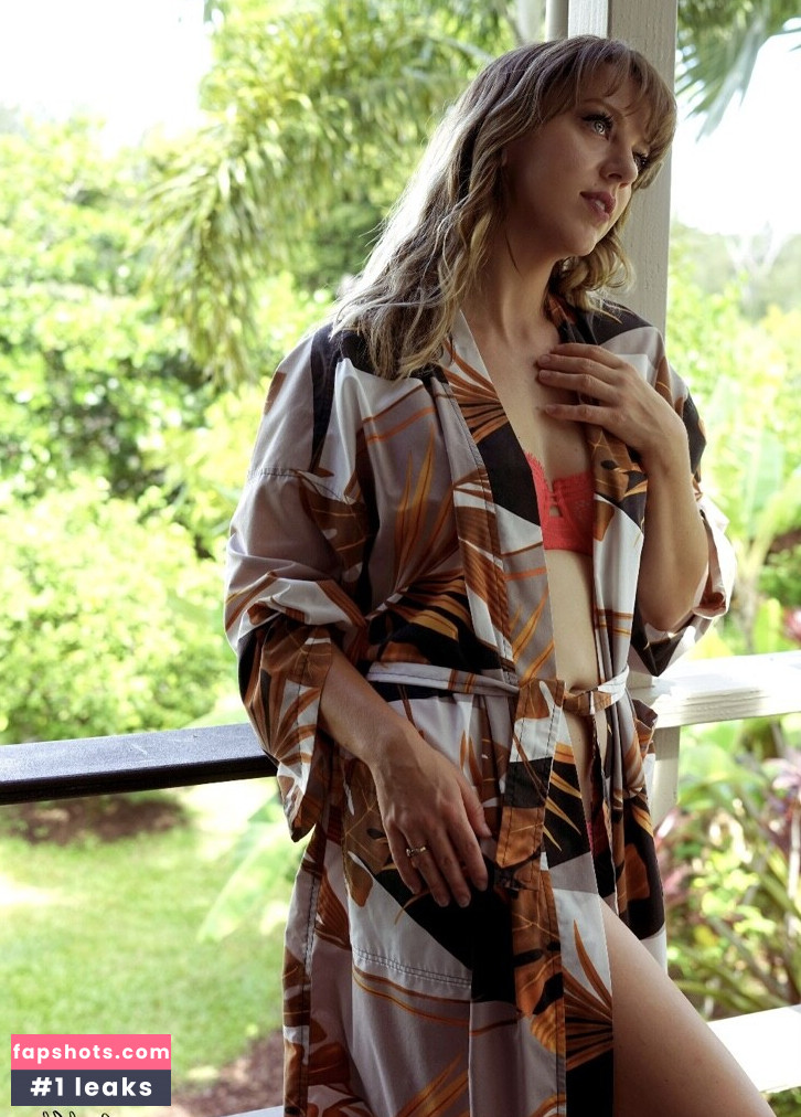 April Gloria gallery photo #123