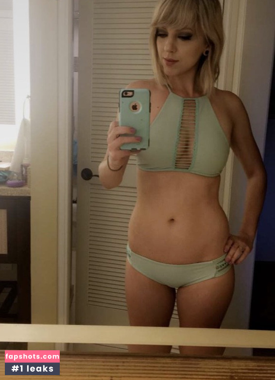 April Gloria gallery photo #212