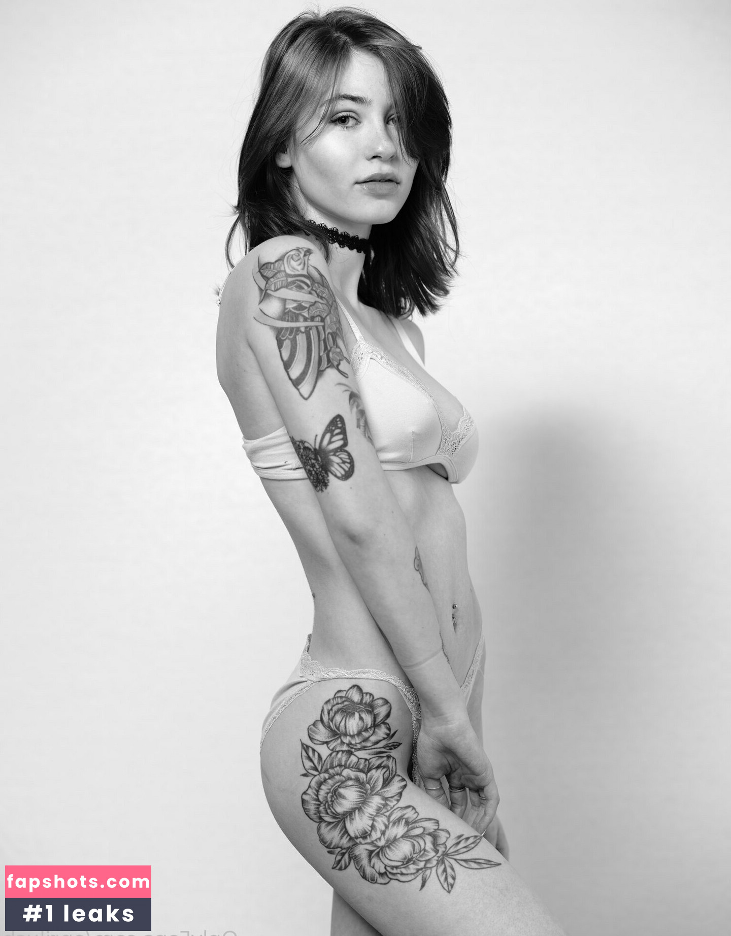 April Harel gallery photo #23