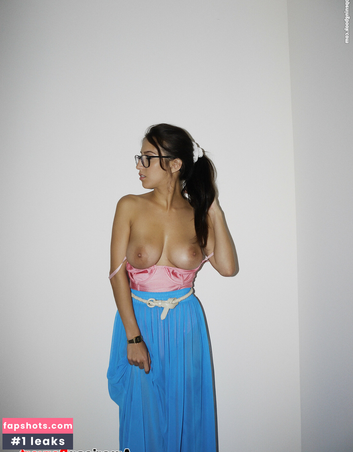 April O'Neil gallery photo #135