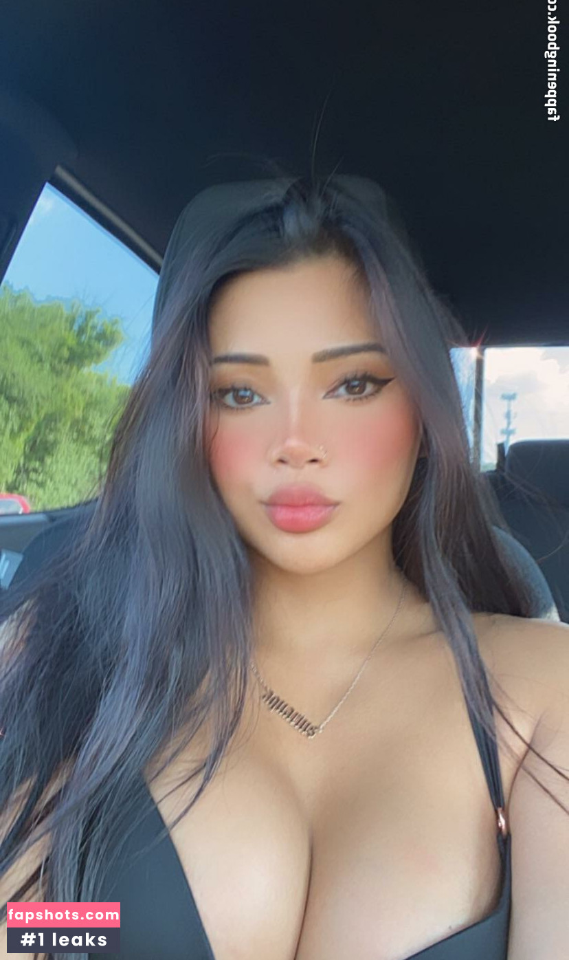 Aquariii_queen nude babe gallery