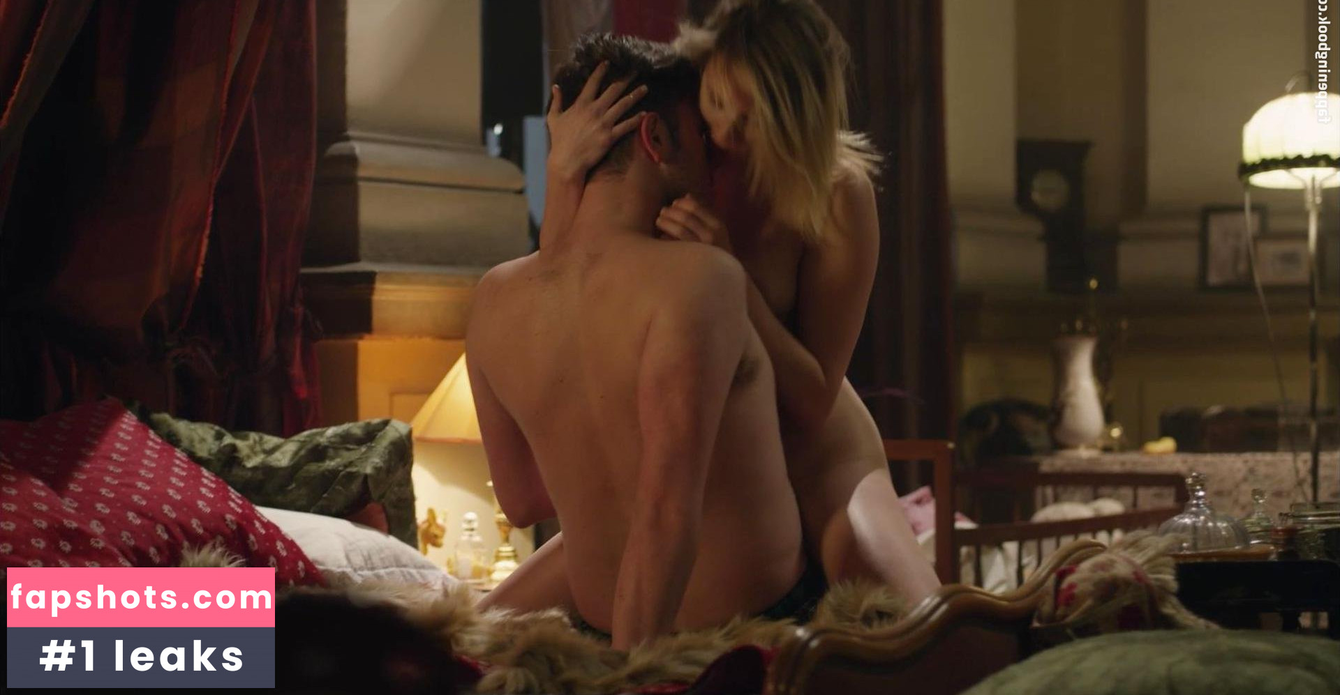 Aqueela Zoll gallery photo #8