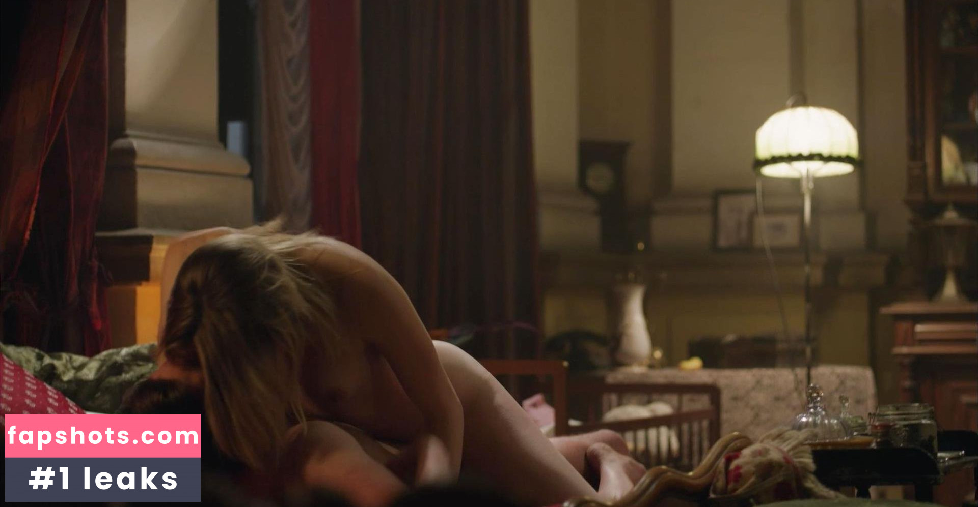 Aqueela Zoll gallery photo #10