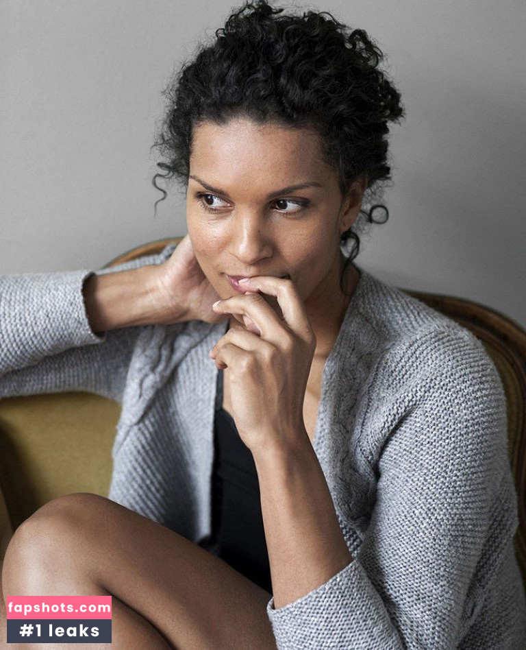 Araba Walton Nahé úniky fotek pouze od fanoušků #4 - Fapshots