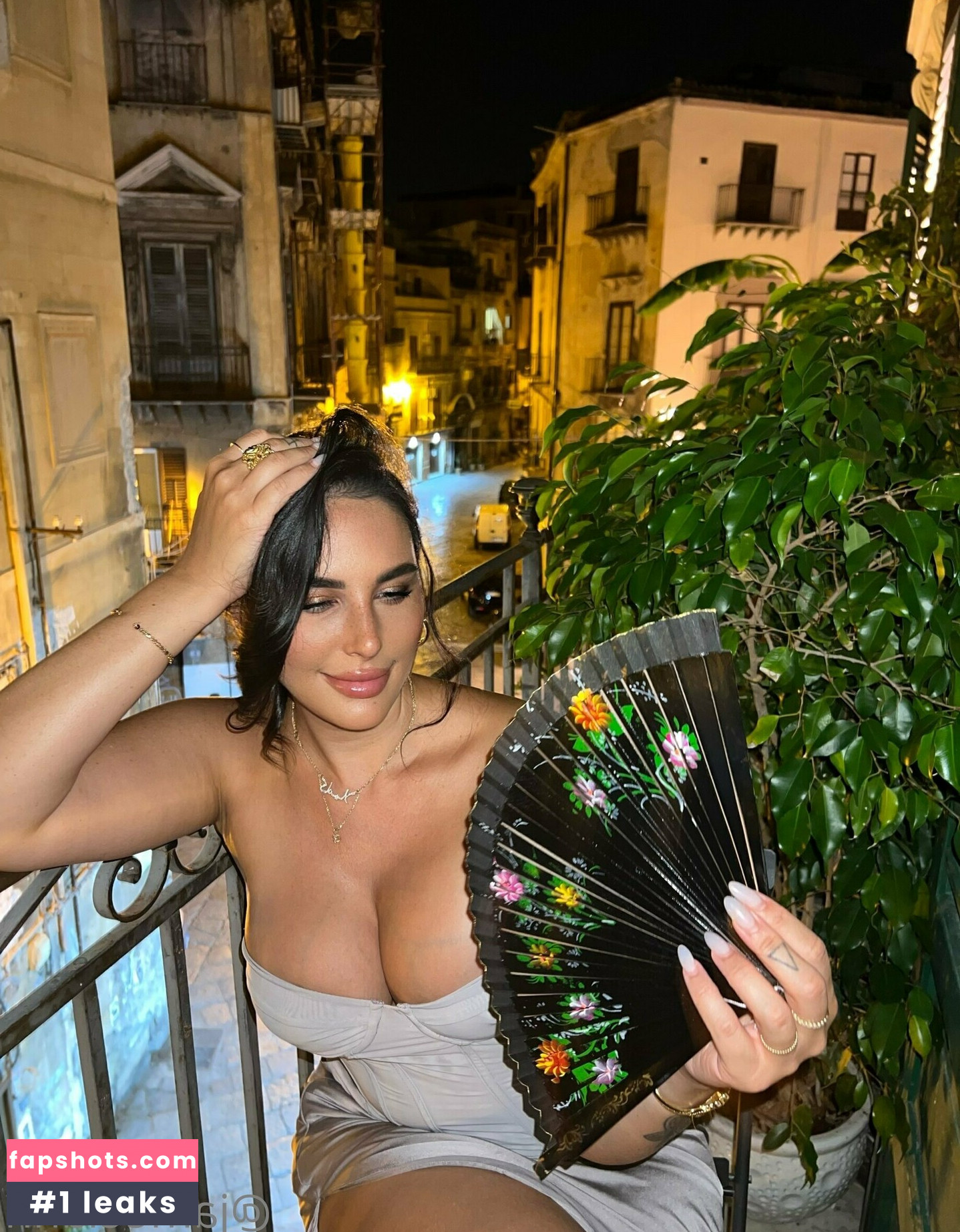 Arabic Princess gallery photo #187