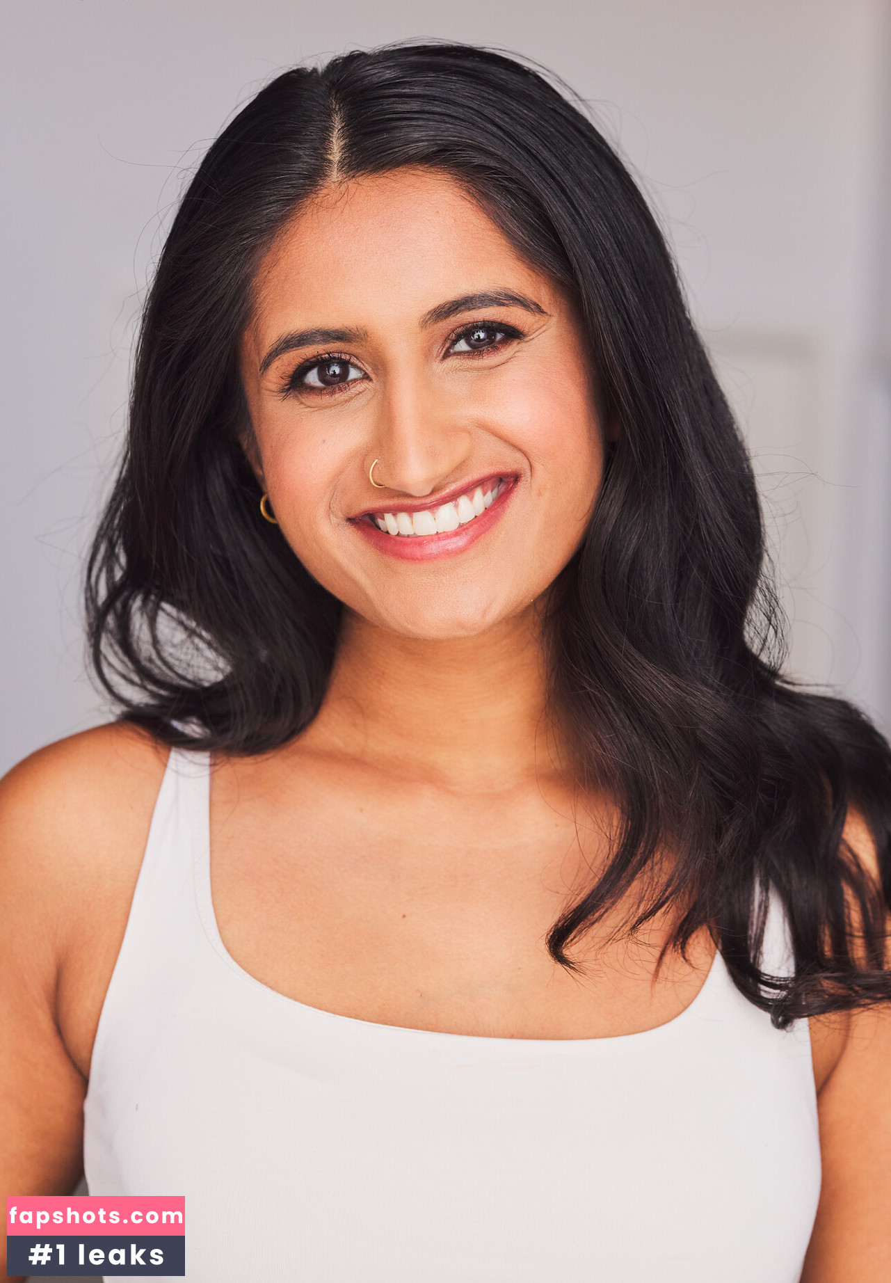 Arasha Lalani gallery photo #15