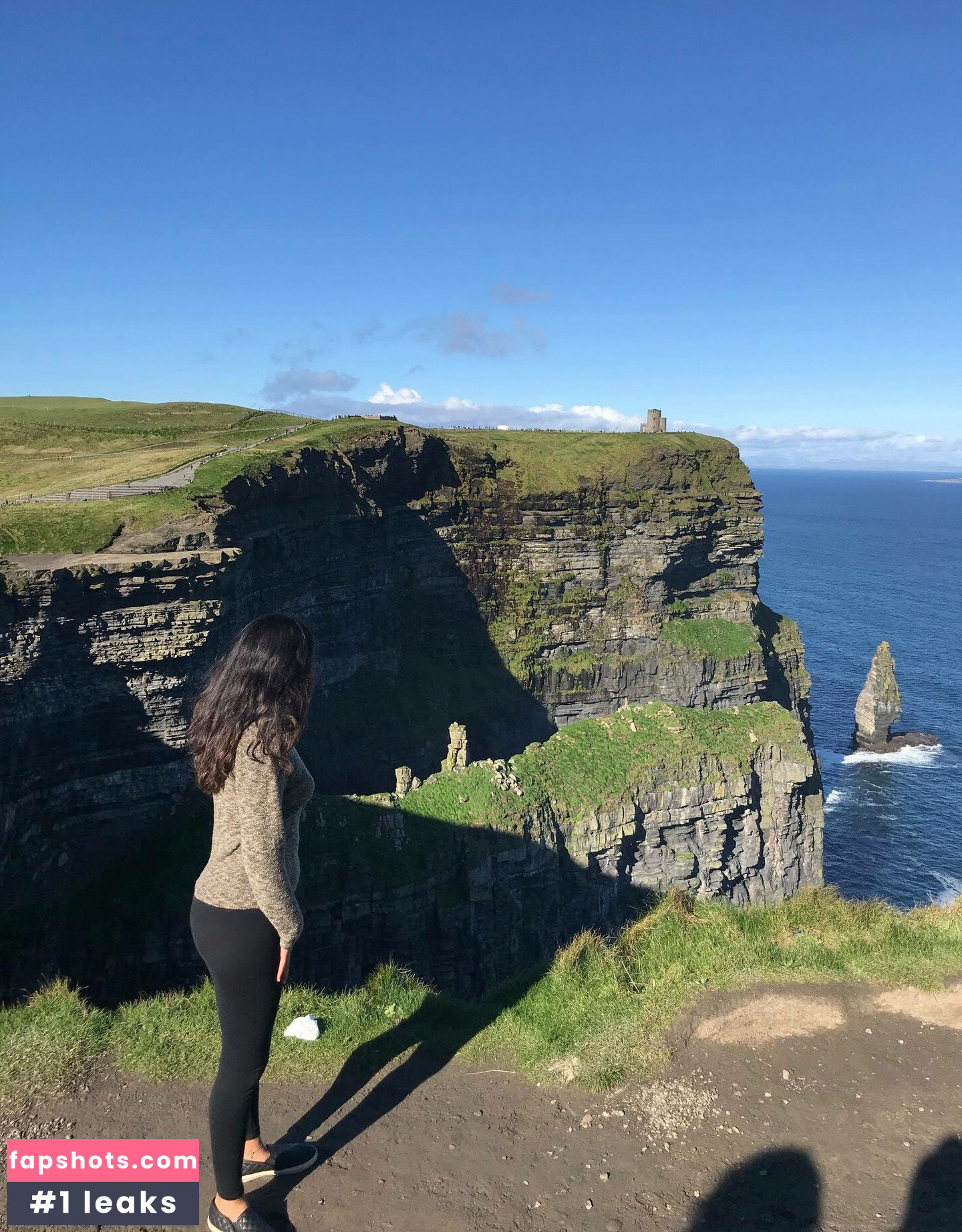 Arasha Lalani gallery photo #37