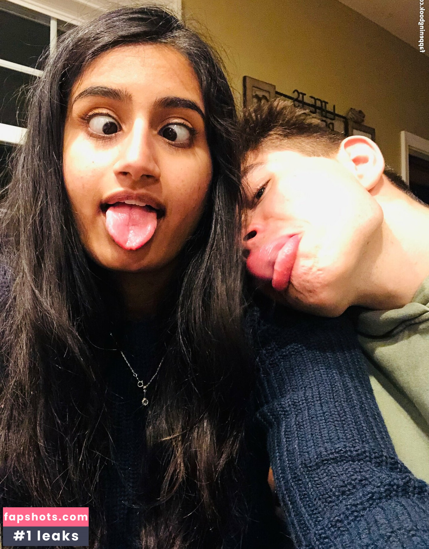 Arasha Lalani gallery photo #43