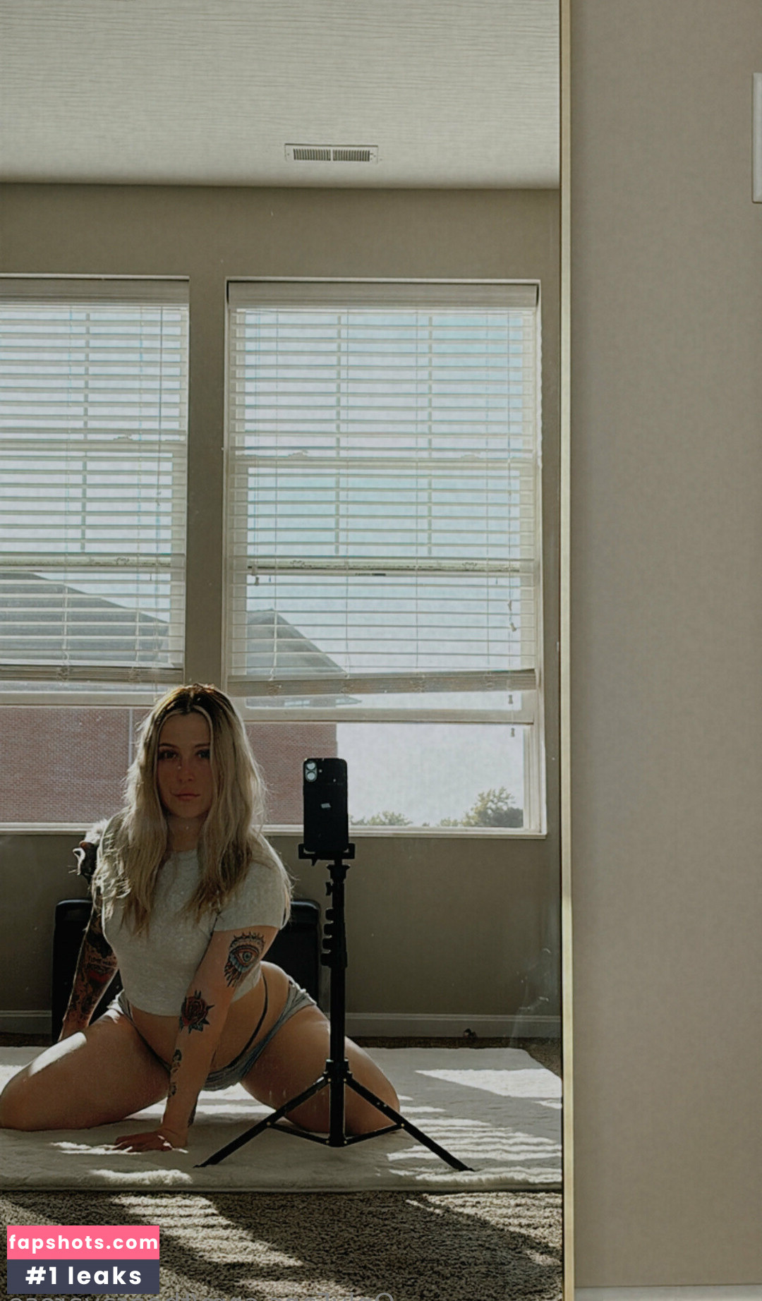 Araya Rose gallery photo #4