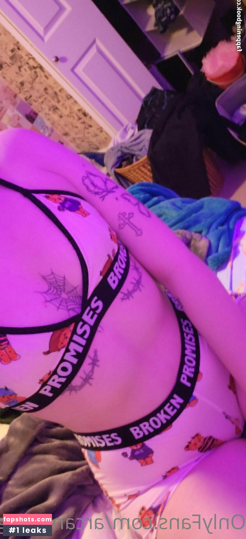 arcane_angel gallery photo #8