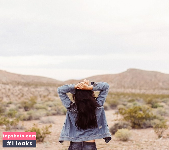 Arden Cho gallery photo #5