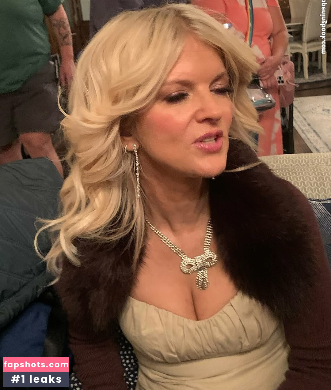 Arden Myrin gallery photo #8