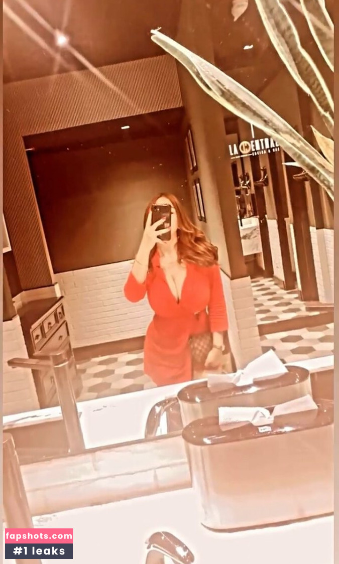 Arely Walle gallery photo #23