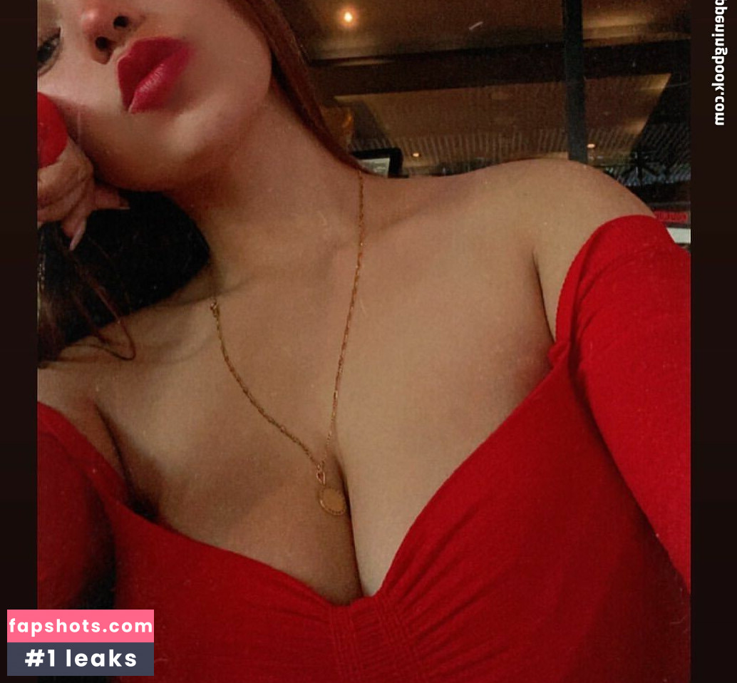 Arely Walle gallery photo #44