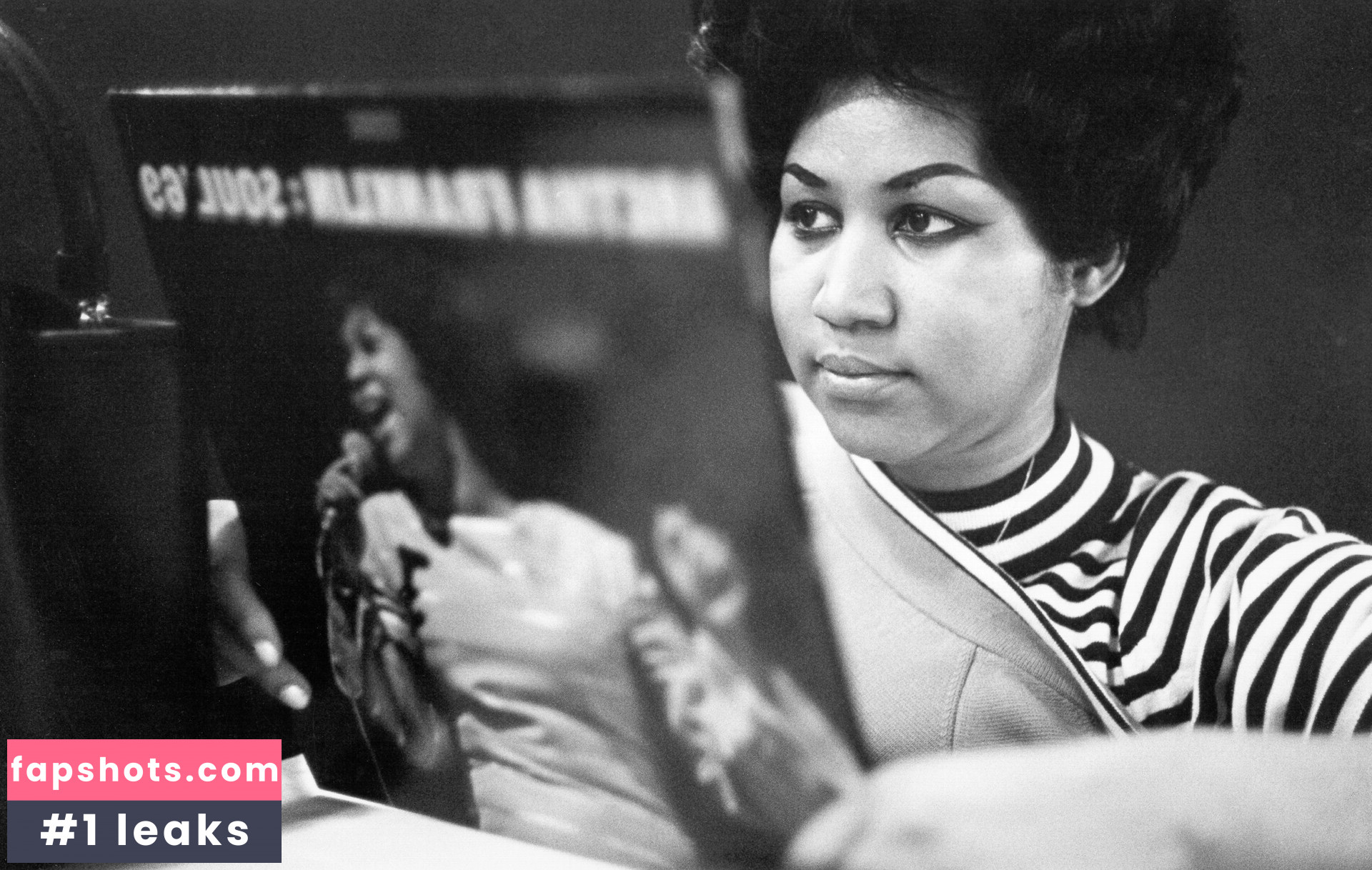 Aretha Franklin nude babe gallery