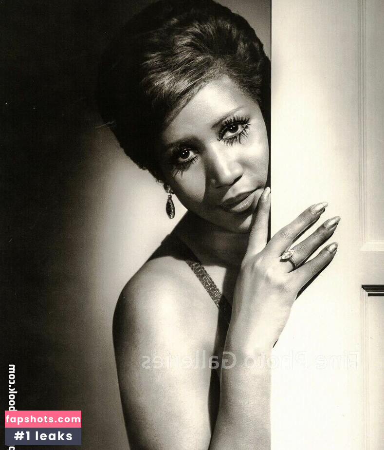 Aretha Franklin gallery photo #3